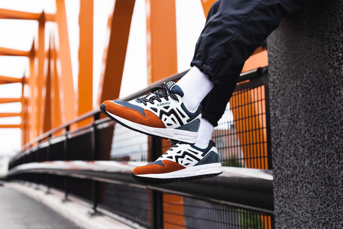 KARHU LEGACY 96 Cinnamon Stick Reflectiong Pond F806012 3