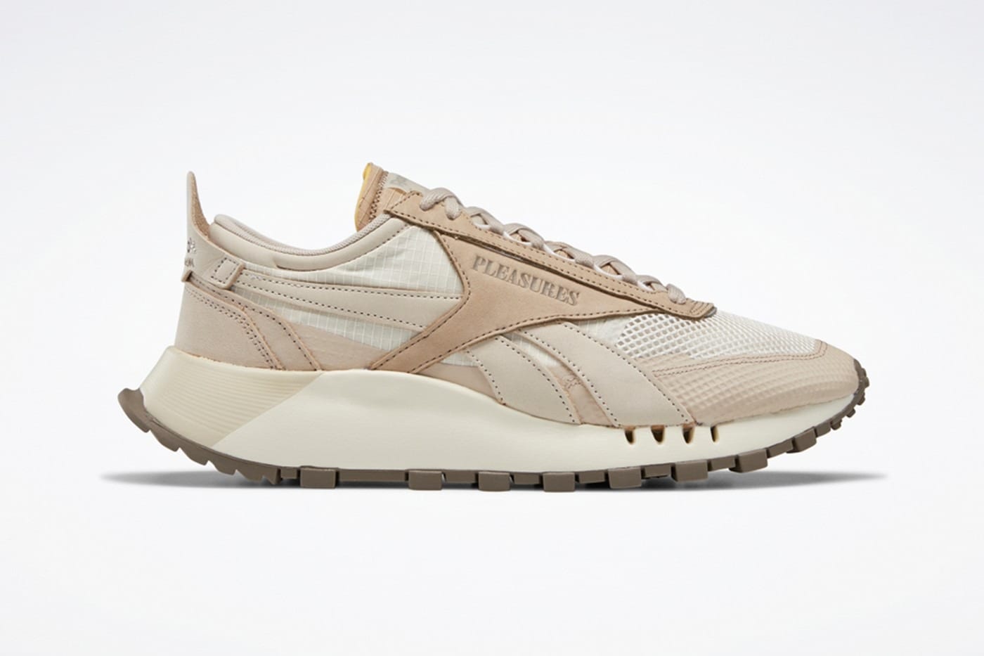 PLEASURES Reebok Classic Leather Legacy 1