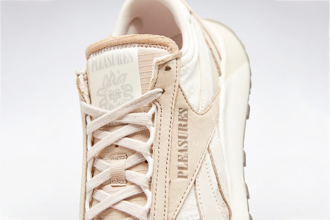PLEASURES Reebok Classic Leather Legacy 4
