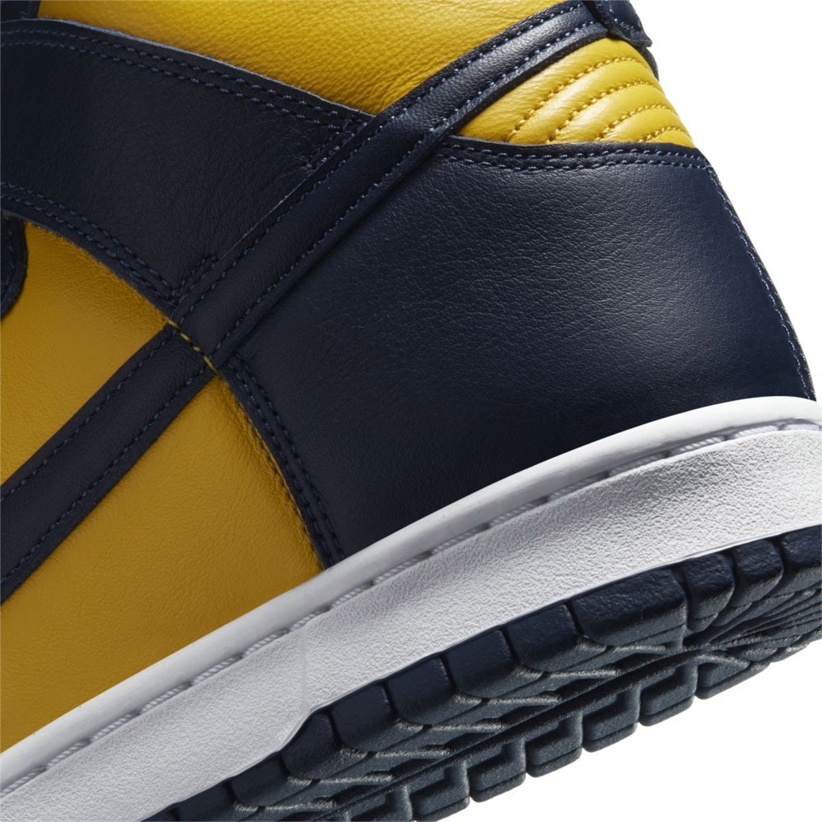 Nike Dunk High SP Michigan CZ8149-700 7