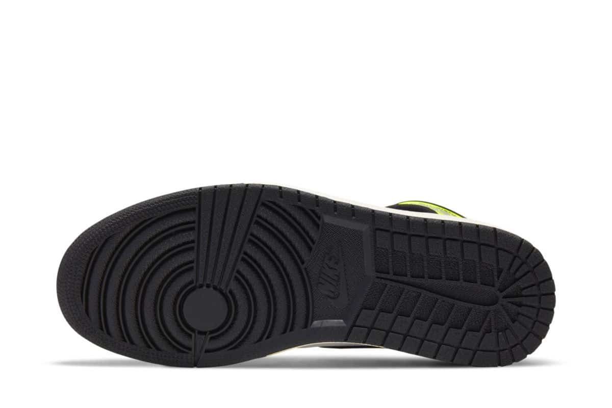 Air Jordan 1 High Volt Gold 555088-118 1