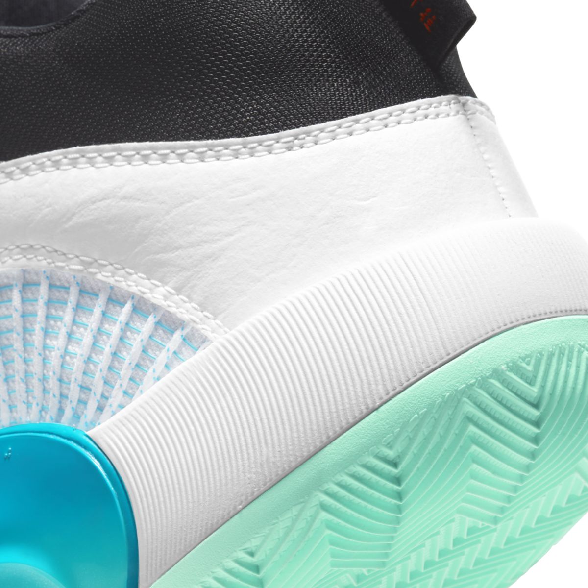 Air Jordan 35 Morpho CZ8153-100 7