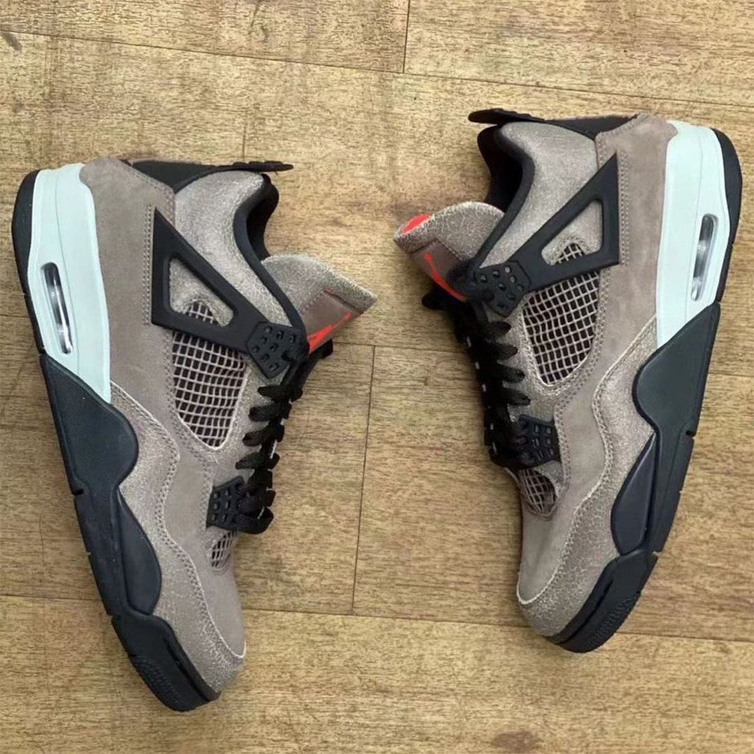 Air Jordan 4 Taupe Haze DB0732-200 2