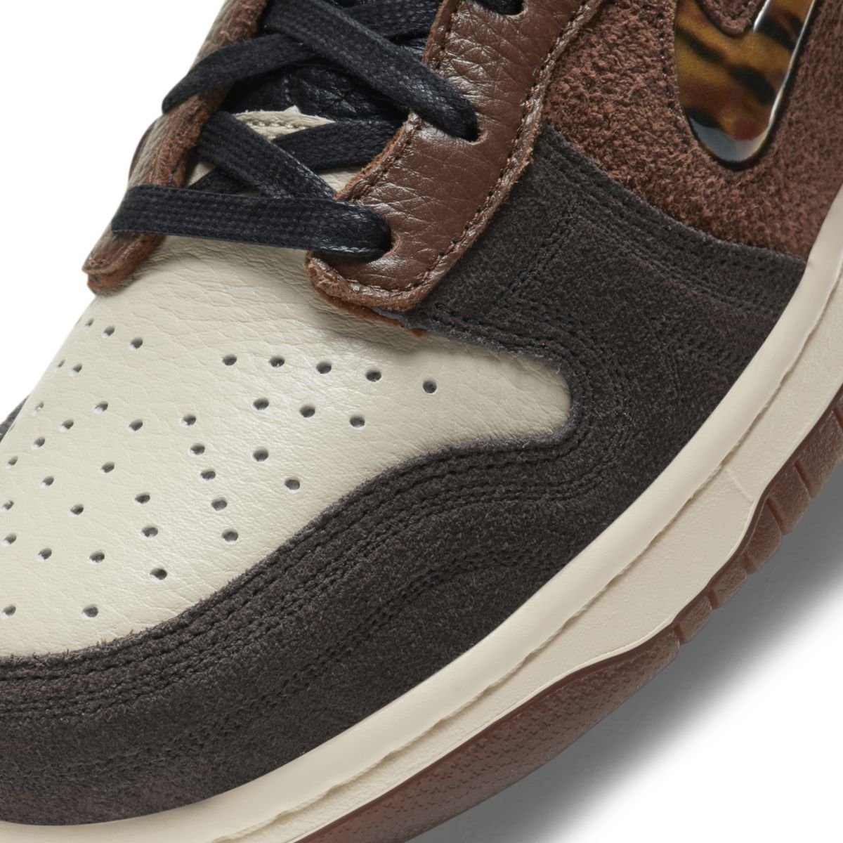 Bodega x Nike Dunk High Fauna Brown CZ8125-200 6