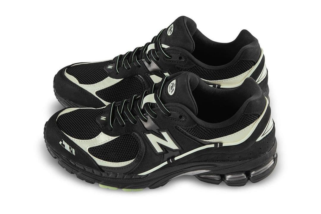 randomevent x unik x new balance 2002r 9