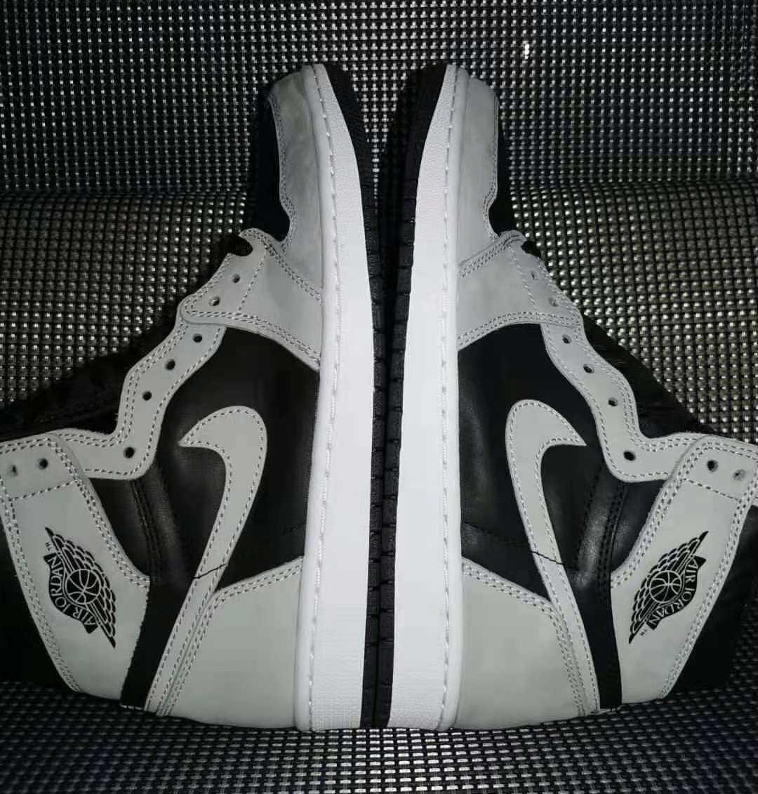 Air Jordan 1 Shadow 2.0 Light Smoke Grey 555088-035 3
