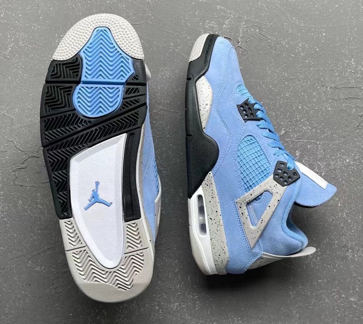 Air Jordan IV University Blue CT8527-400 6