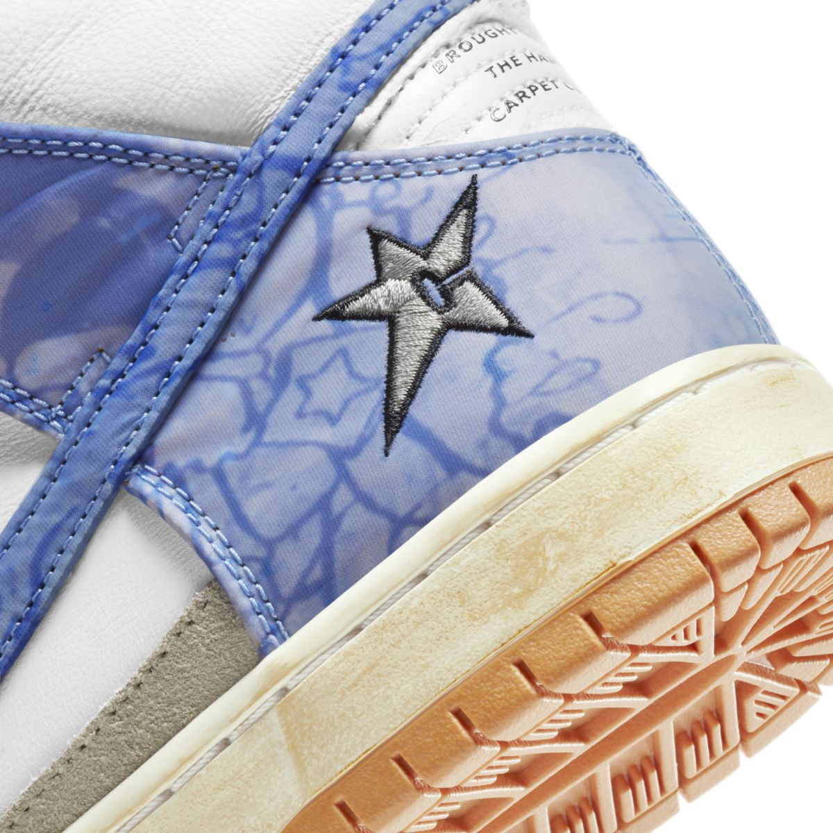 Carpet Company x Nike SB Dunk High CV1677-100 9