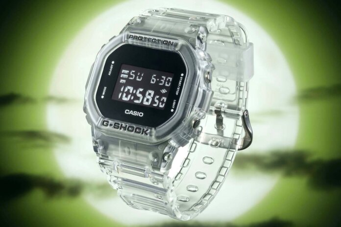 przezroczysty zegarek Casio G-Shock DW-5600