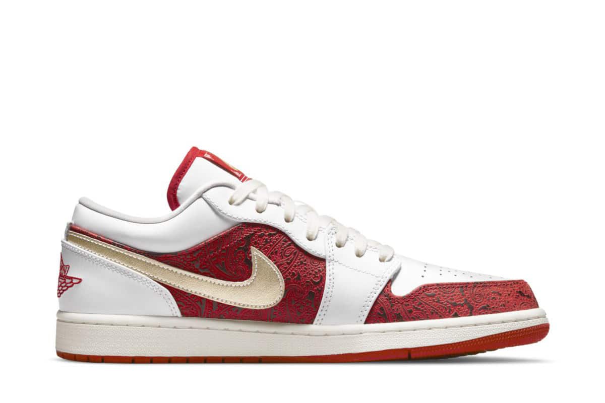 Air Jordan 1 Low Spades DJ5185-100 3