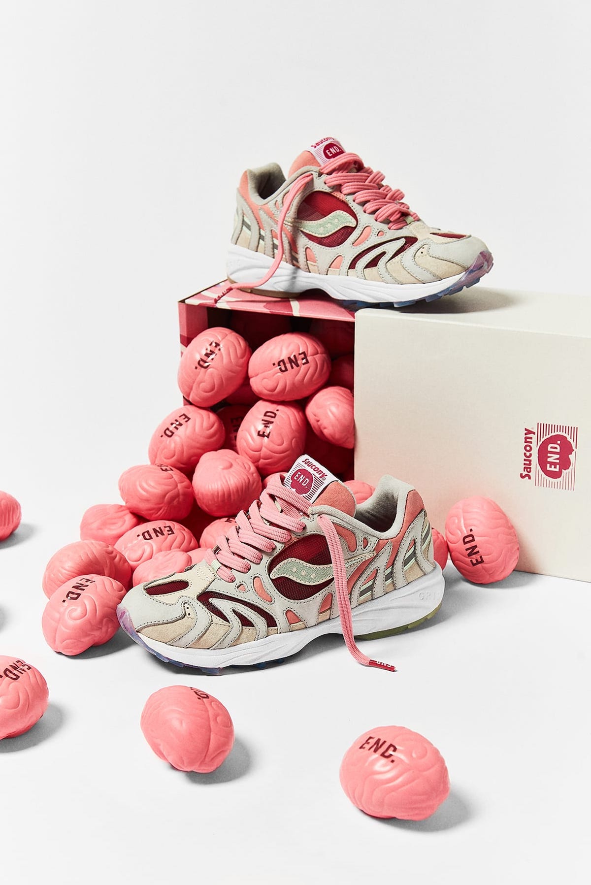 END Saucony Azura 2000 Brain 2
