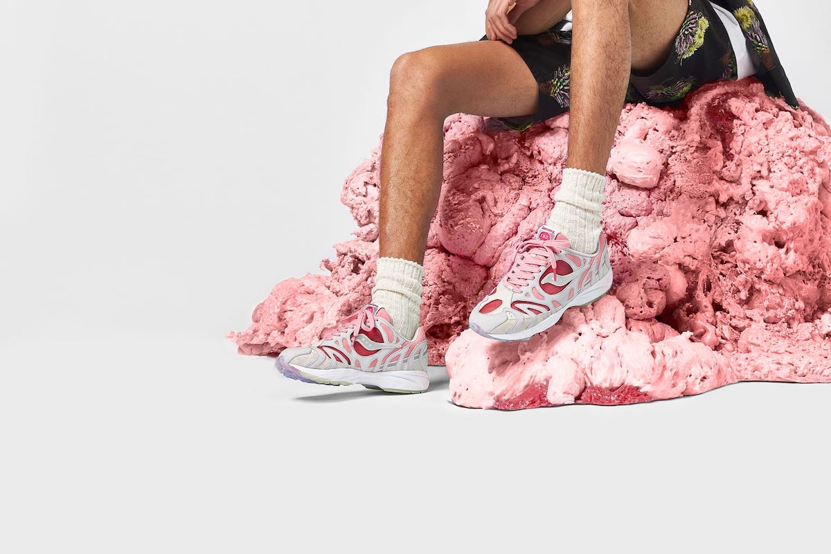 END x Saucony Azura 2000 Brain 2