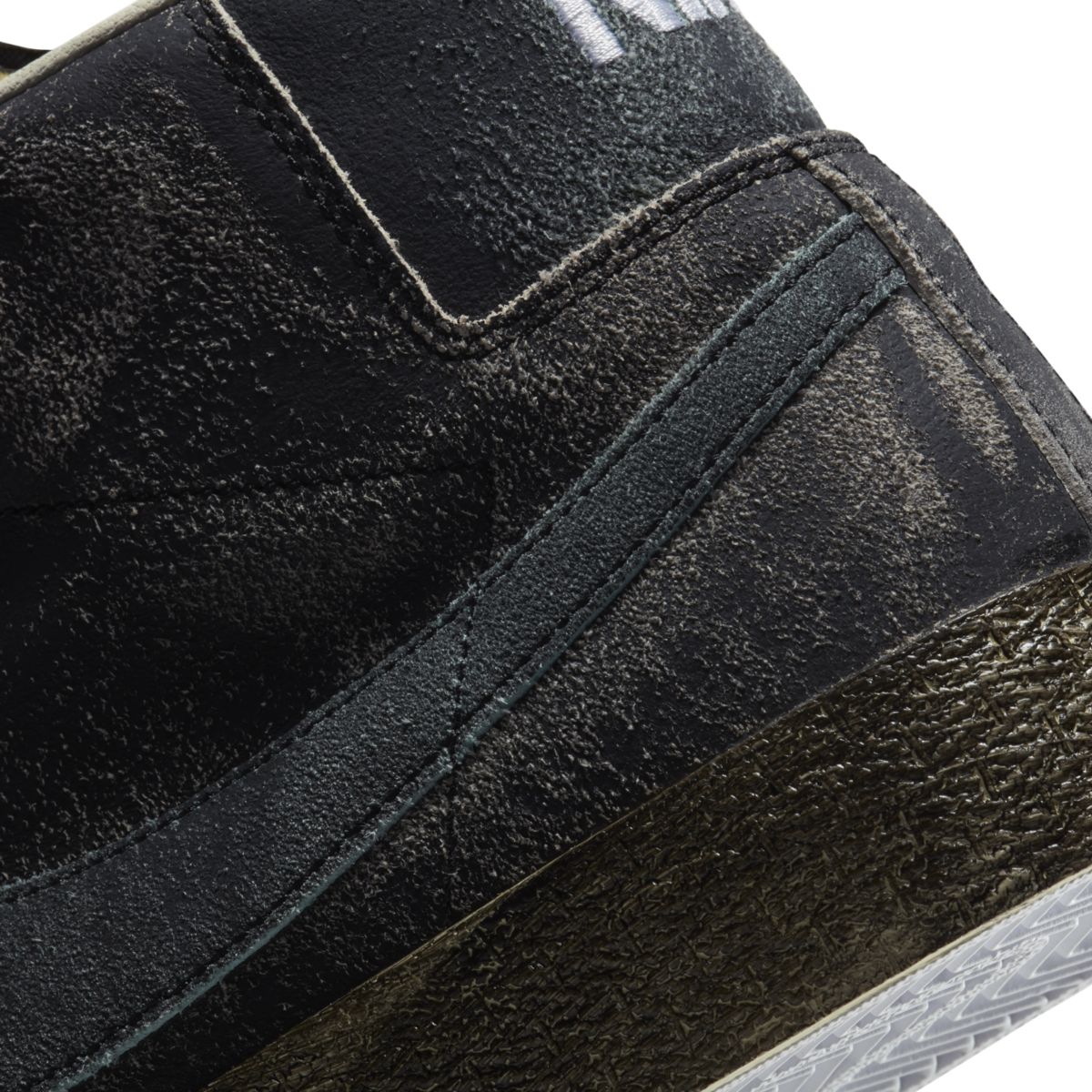 Nike SB Blazer Mid Faded Black DA1839-001 8