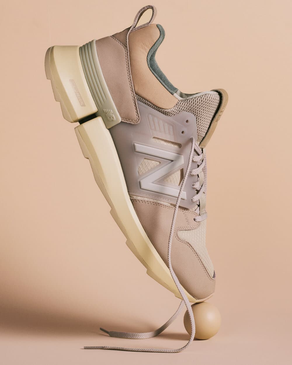auralee x New Balance Tokyo Design Studio R_C2 1