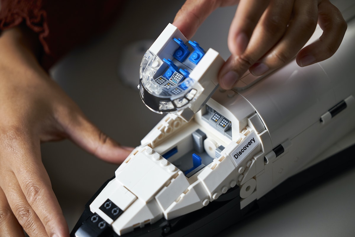 klocki lego wahadlowiec discovery nasa 9