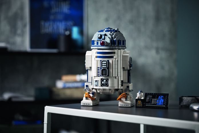 LEGO x Star Wars R2-D2 LEGO x Star Wars R2-D2
