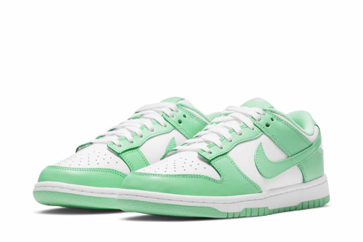 Nike Dunk Low WMNS Green Glow DD1503-105 4