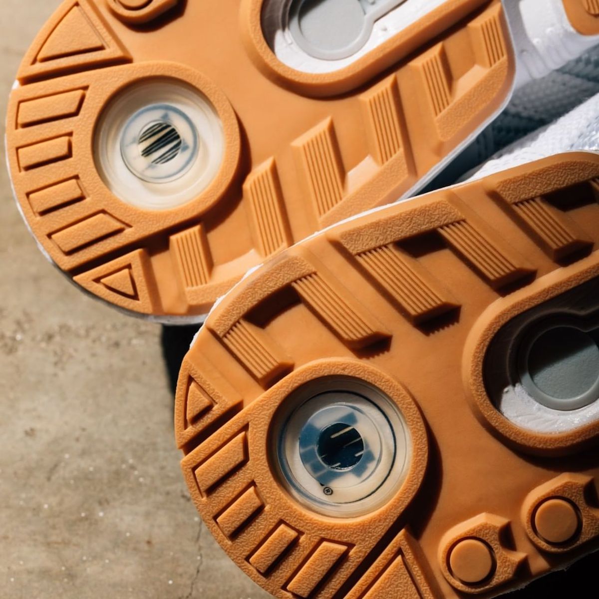 Undefeated x Neighborhood x Adidas ZX 8000 Snow Leopard 6