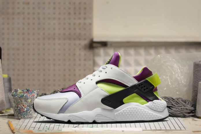 Nike Air Huarache Magenta OG DD1068-104 Nike Air Huarache Magenta OG DD1068-104