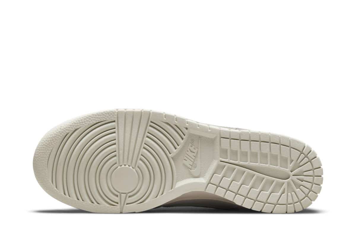 Nike Dunk Low Light Bone DD1503-107 1