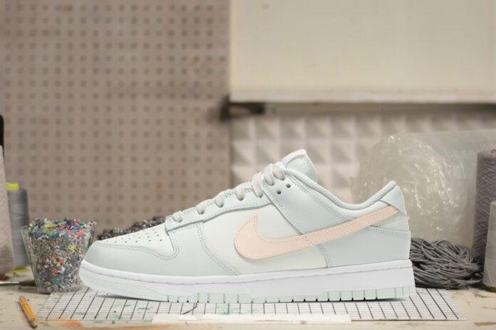 Nike Dunk Low WMNS Barely Green DD1503-104 Nike Dunk Low WMNS Barely Green DD1503-104