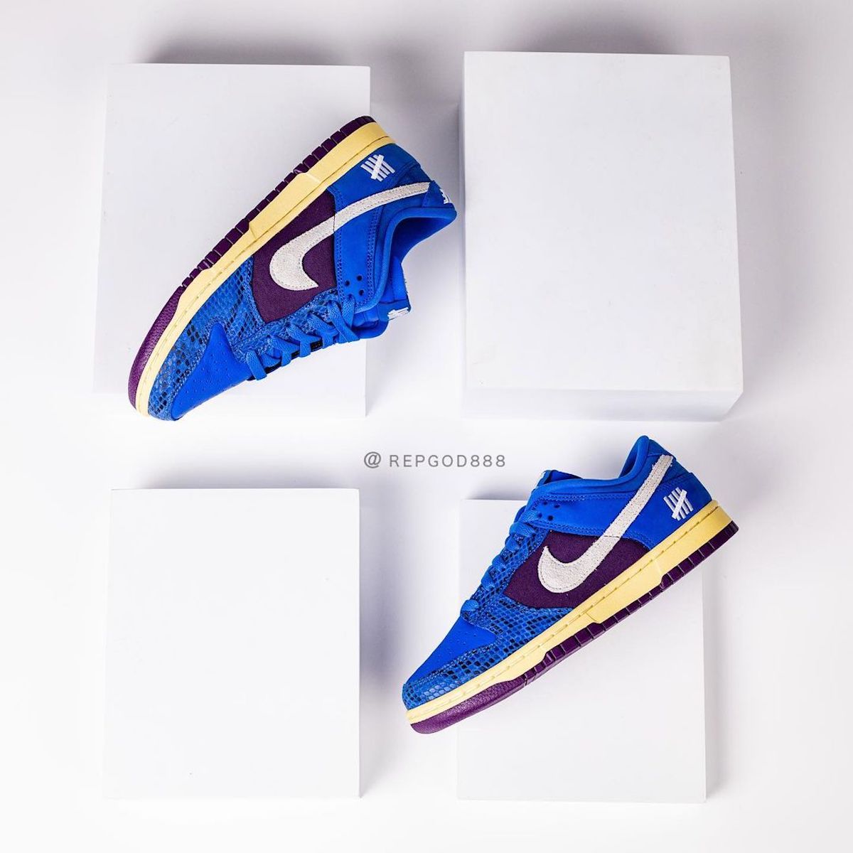 undefeated x nike dunk low blue snakeskin DH6508-400 zdjecia 1