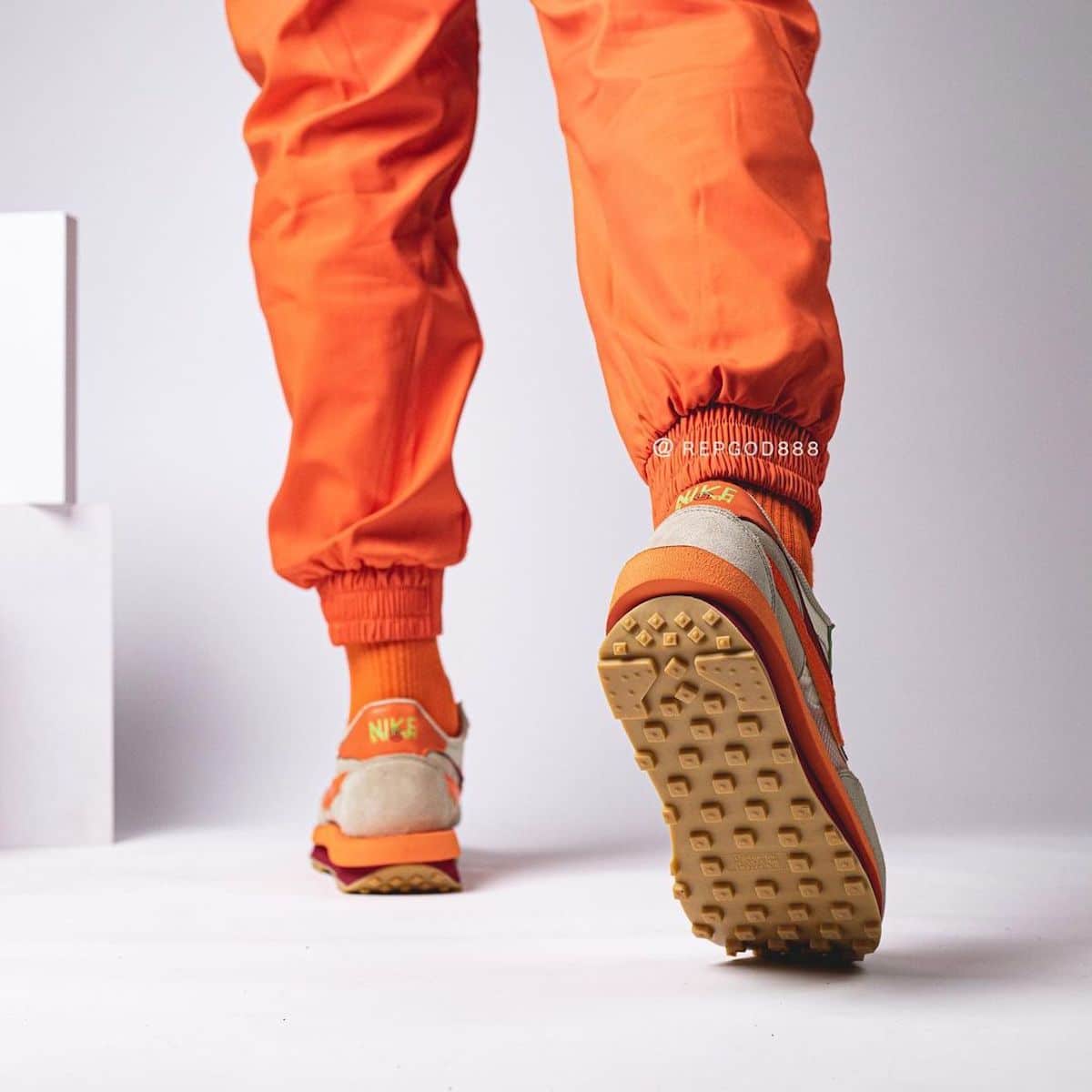 zdjecia clot x sacai x nike ldwaffle DH137-100 3