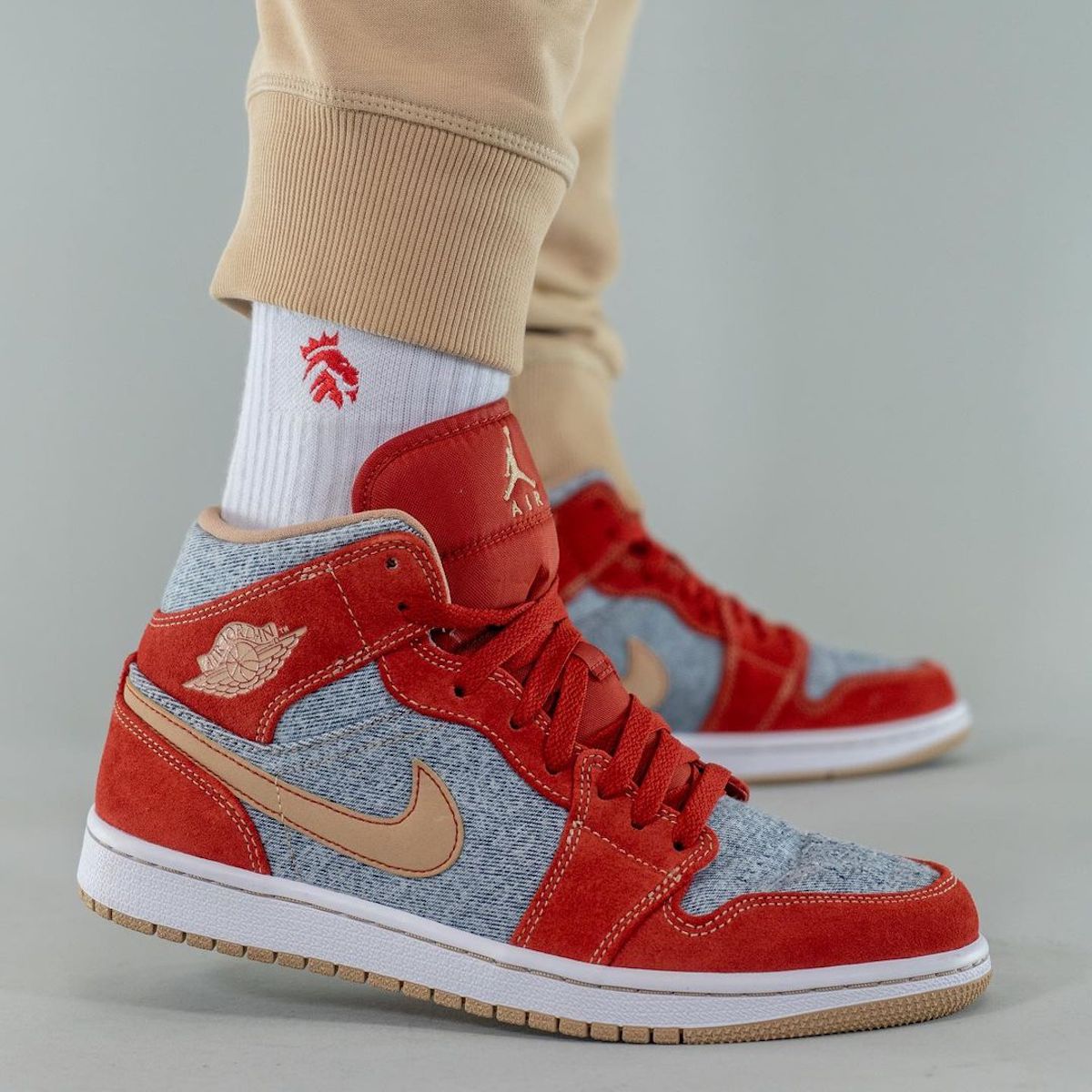 Air Jordan 1 Mid Denim zdjecia DM4352-600 1