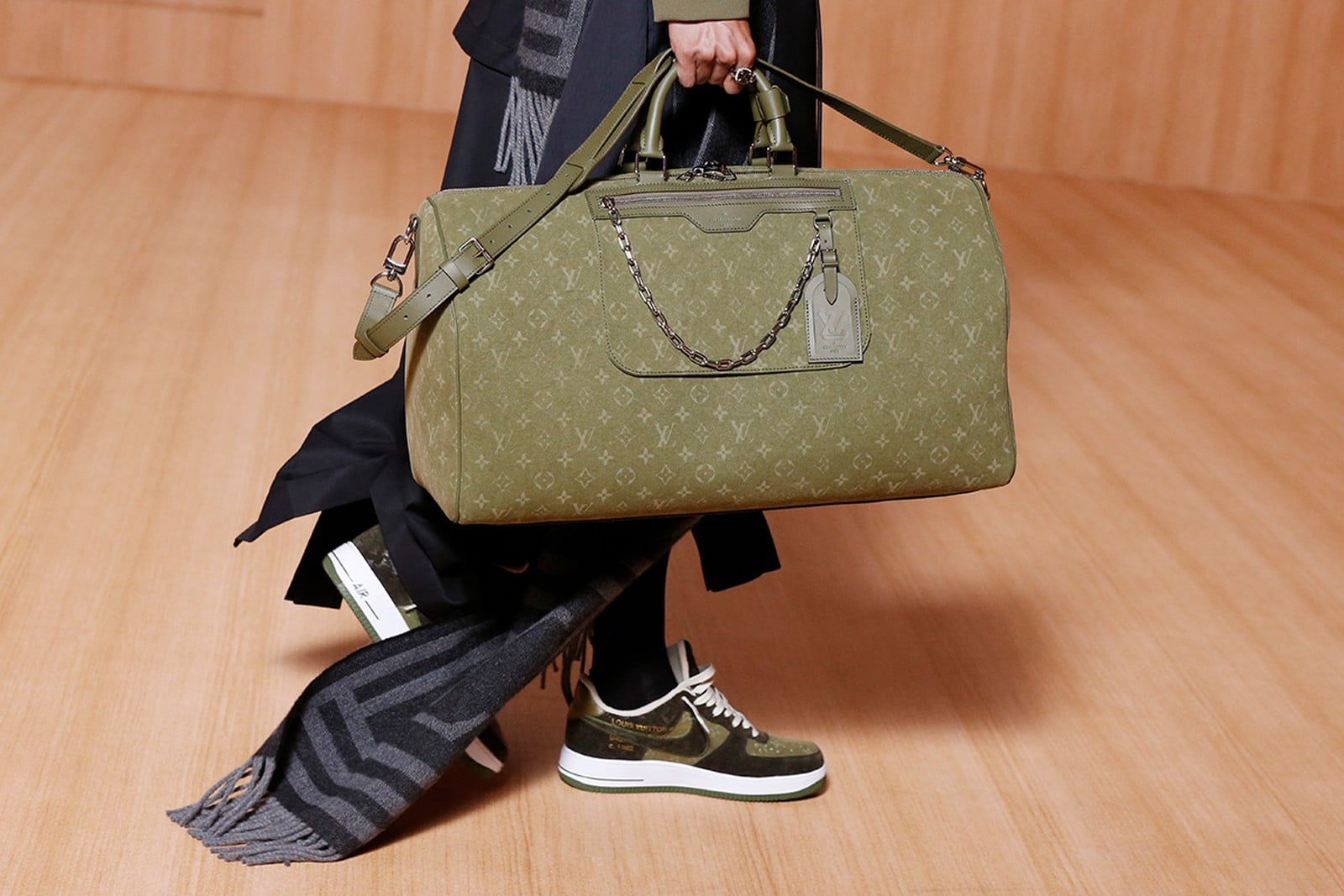 Louis Vuitton x Nike Air Force 1 zajawka 10