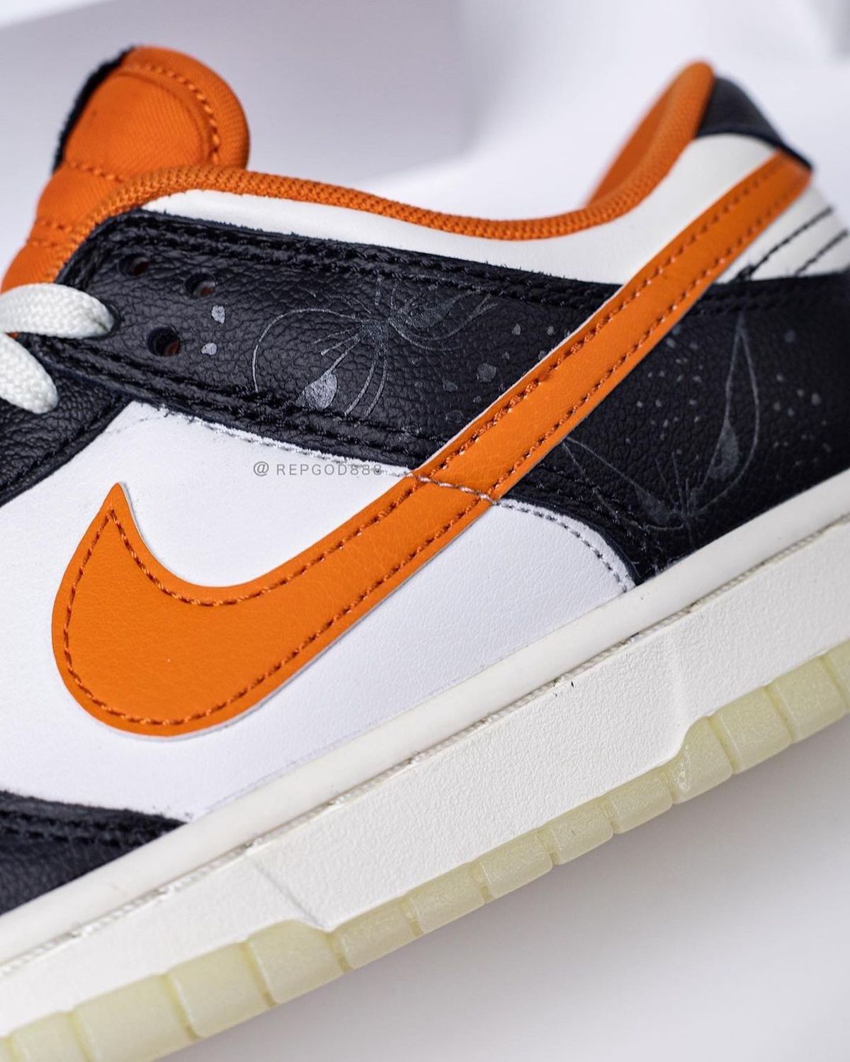 Nike Dunk low Halloween zdjecia DD3357-100 9