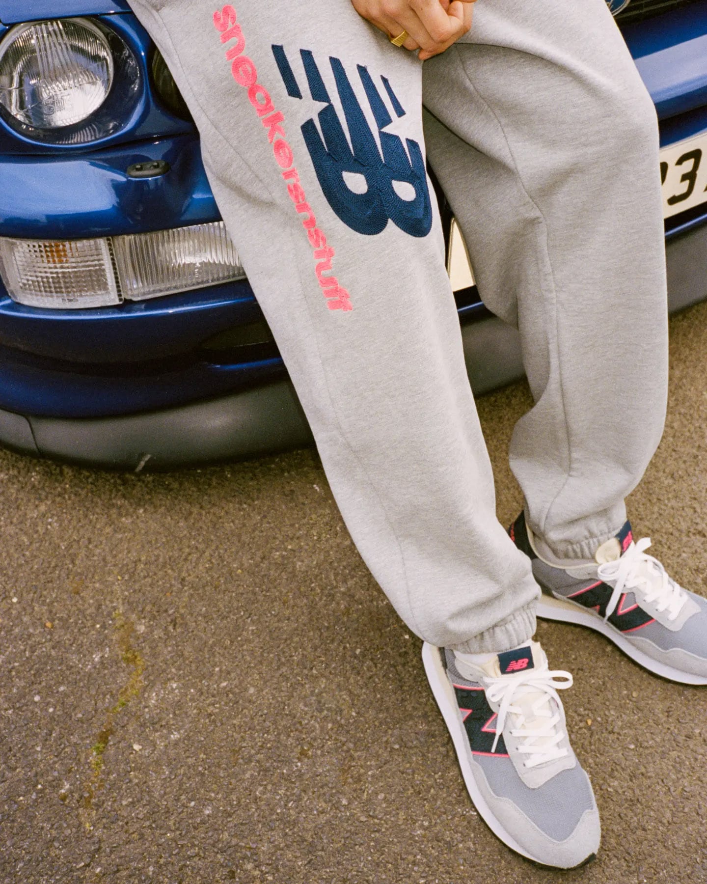 Sneakersnstuff New Balance 237 Blue Racer 6