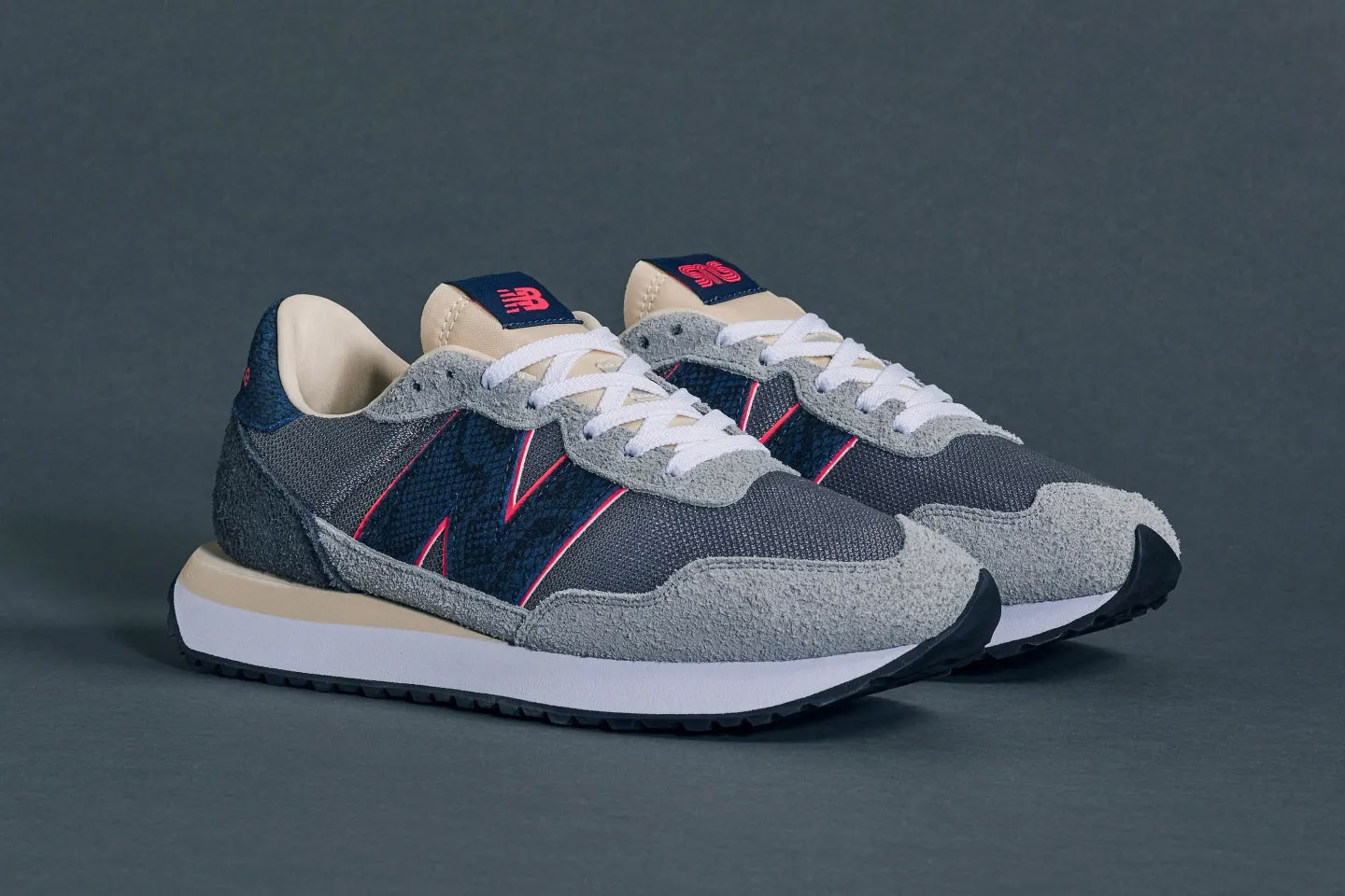 Sneakersnstuff x New Balance 237 Blue Racer 0