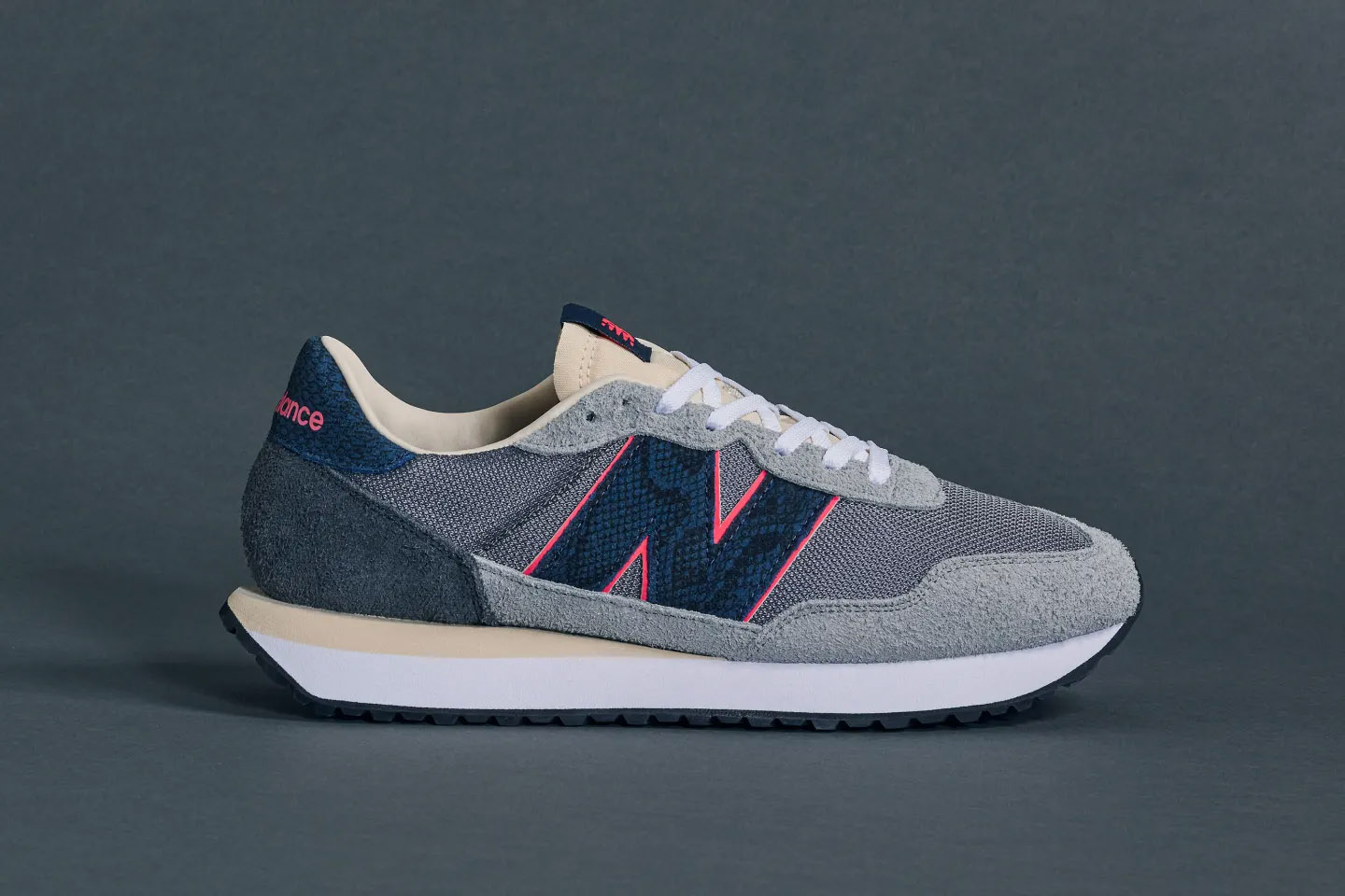 Sneakersnstuff x New Balance 237 Blue Racer 3