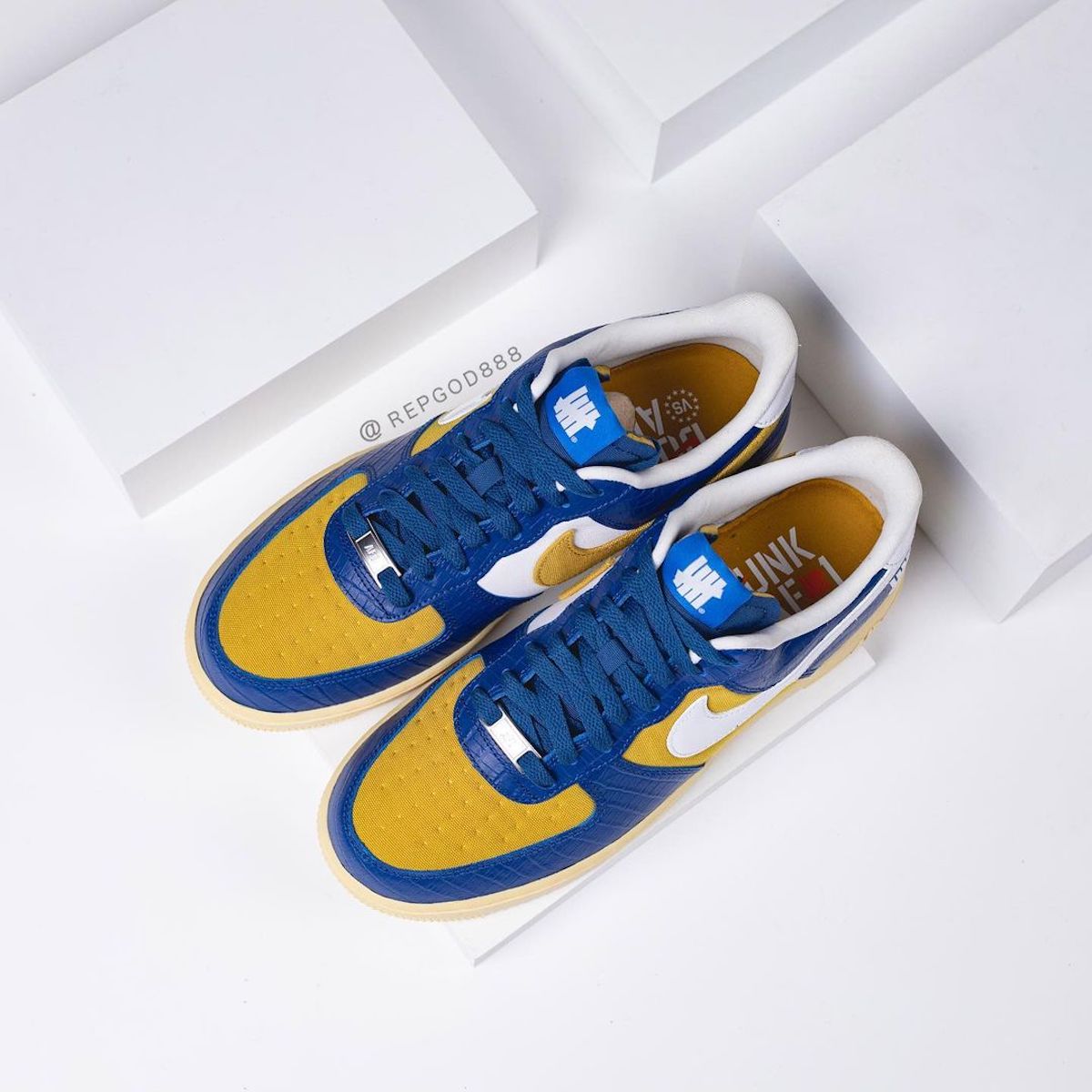 zdjecia Undefeated x Nike Air Force 1 low blue snake DM8462-400 10