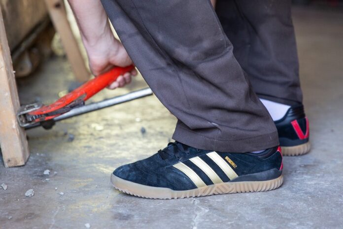 Dennis Busenitz x adidas Skateboarding Indoor Super Dennis Busenitz x adidas Skateboarding Indoor Super