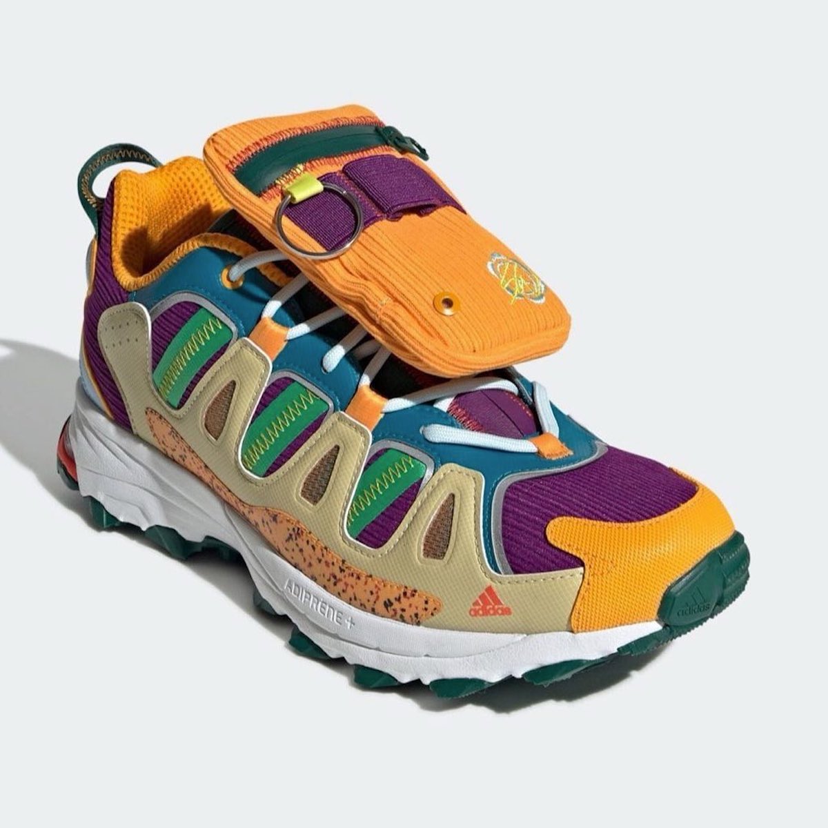 Disney x Sean Wotherspoon x adidas Superturf Adventure Jiminy Cricket GY8341 4