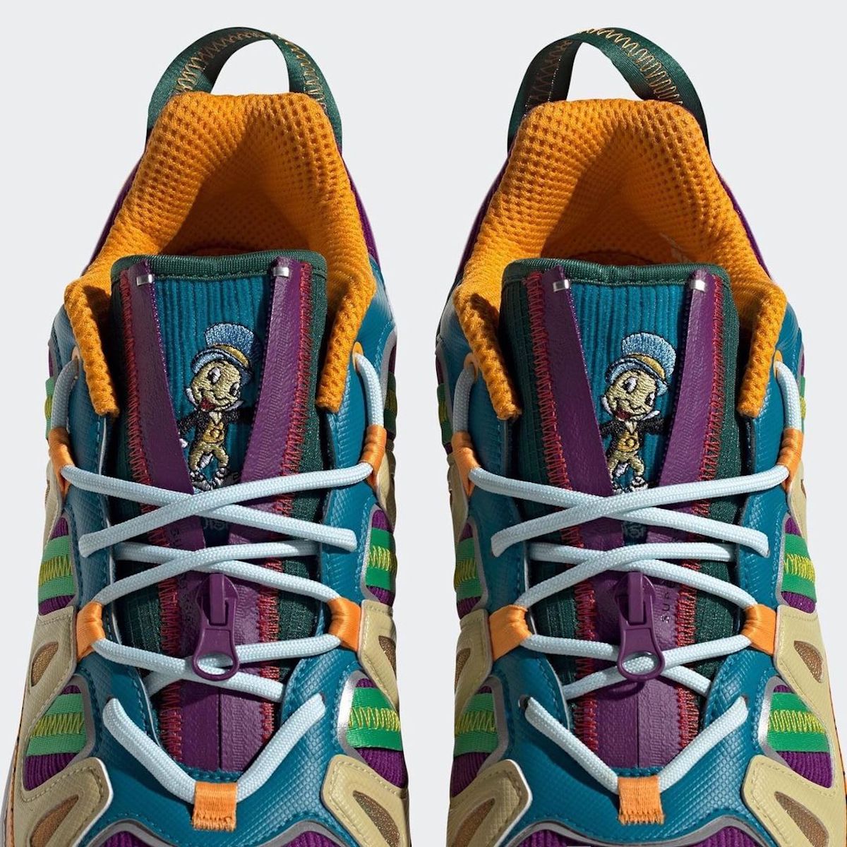Disney x Sean Wotherspoon x adidas Superturf Adventure Jiminy Cricket GY8341 7