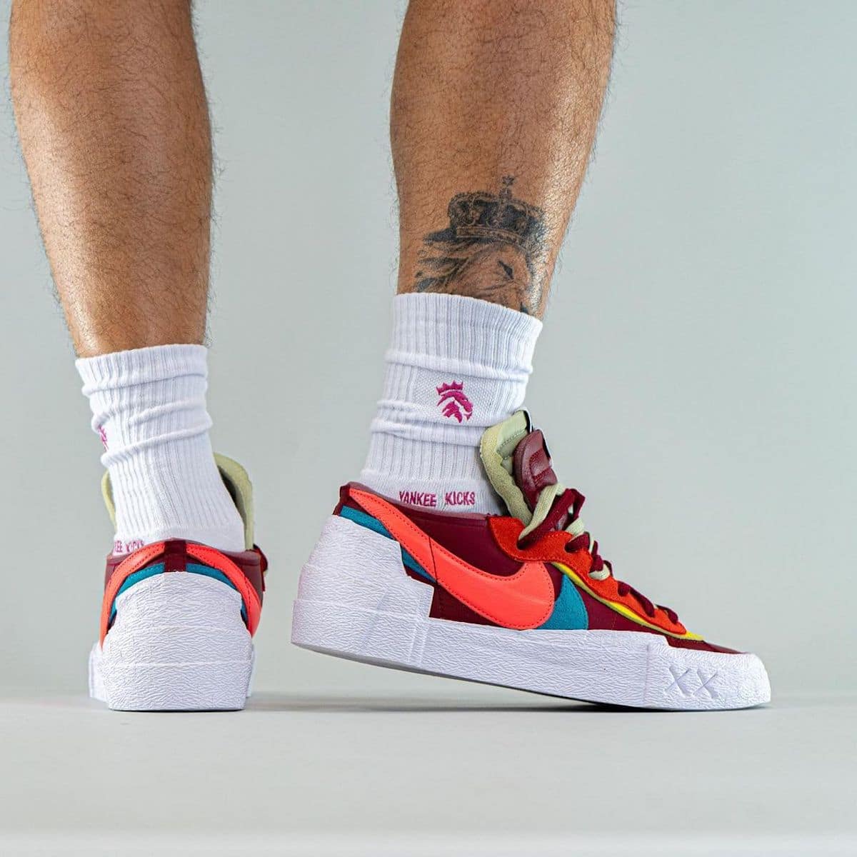 KAWS x sacai x Nike Blazer Low Red DM7901-600 zdjecia 3