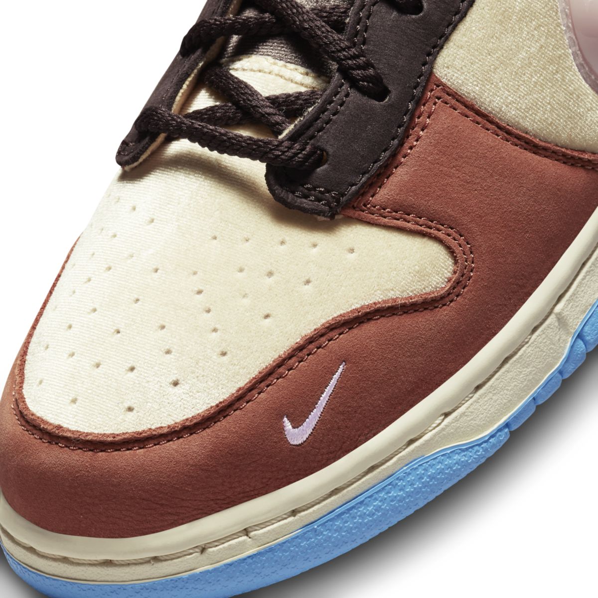 Social Status x Nike Dunk Mid Chocolate Milk DJ1173-700 7