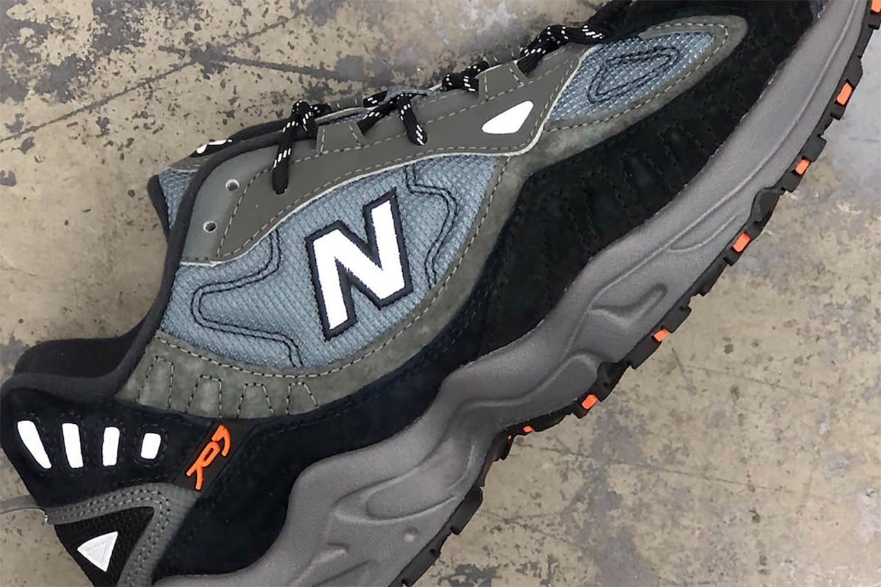 AAPE By A Bathing Ape x New Balance 703 zdjecia 4