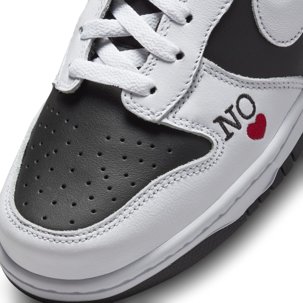 Supreme x Nike SB Dunk High By Any Means Black White DN3741-002 7