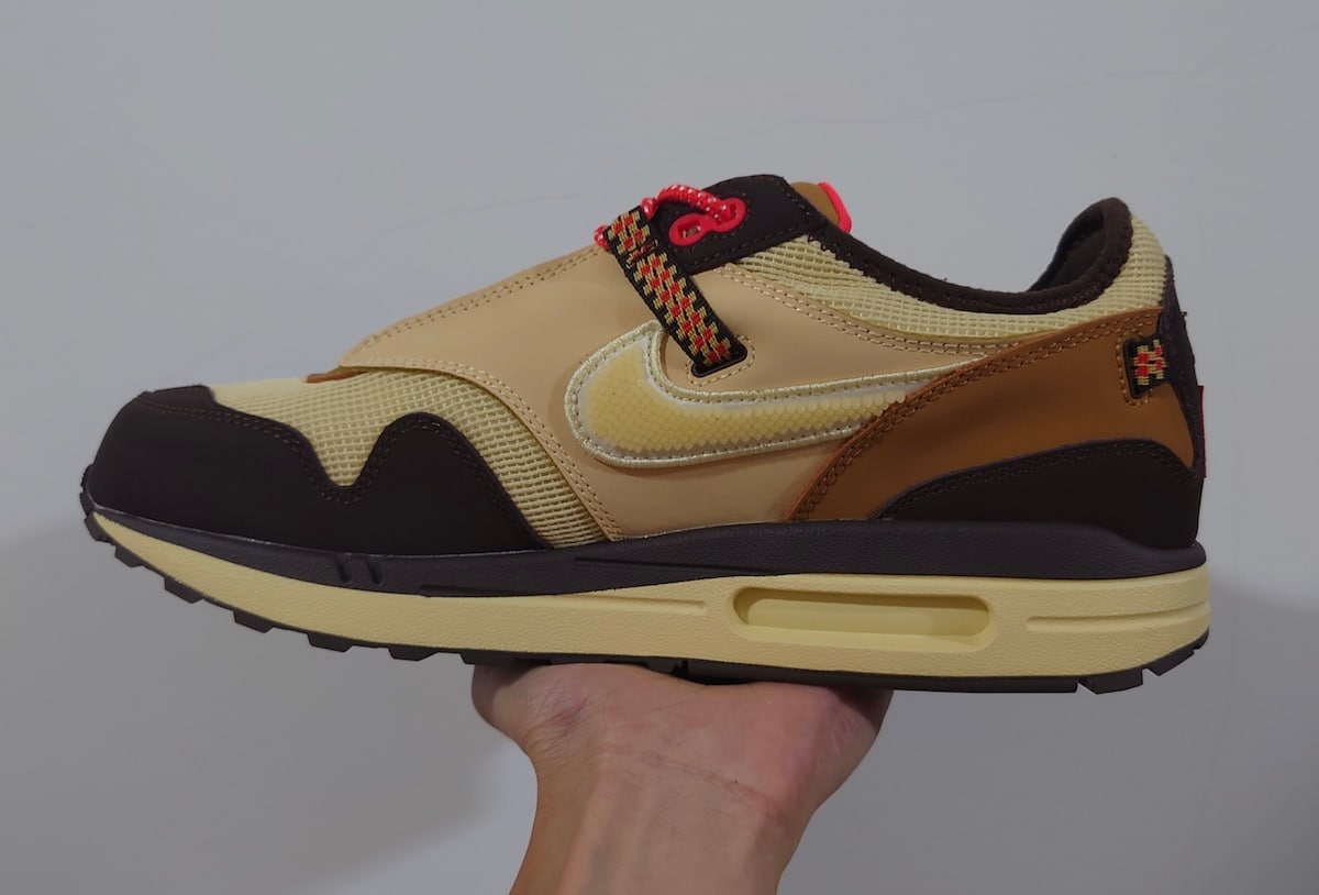 Travis Scott x Nike Air Max 1 Baroque Brown 8