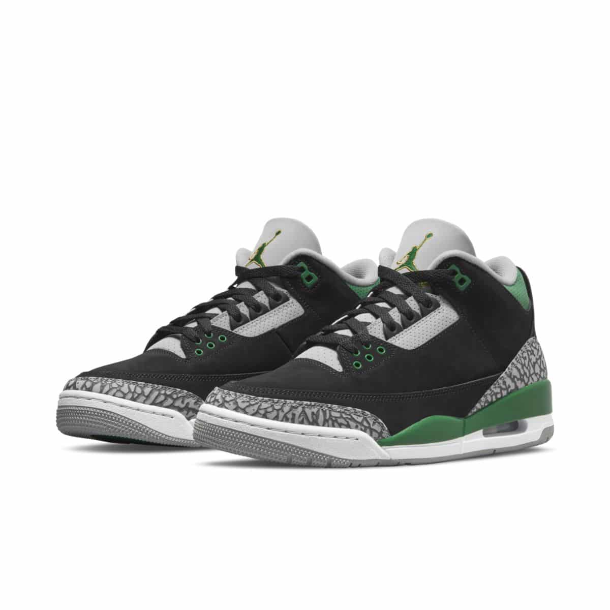 Air Jordan 3 Pine Green CT8532-030 4