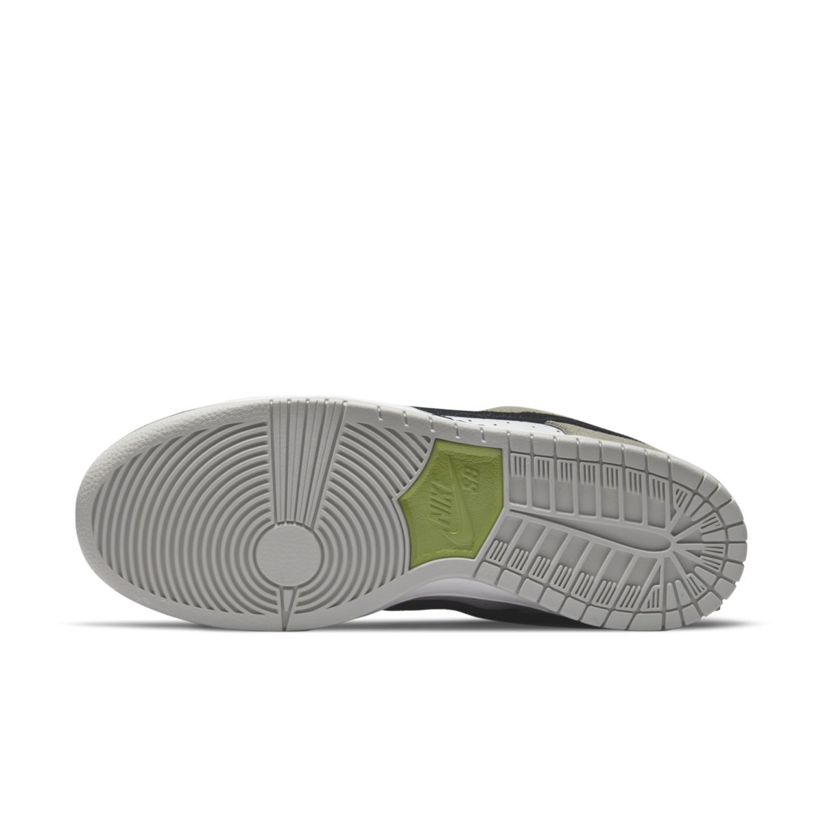 Nike SB Dunk Low Chlorophyll BQ6817-011 1