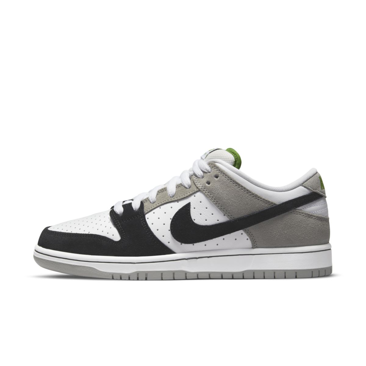 Nike SB Dunk Low Chlorophyll BQ6817-011 2