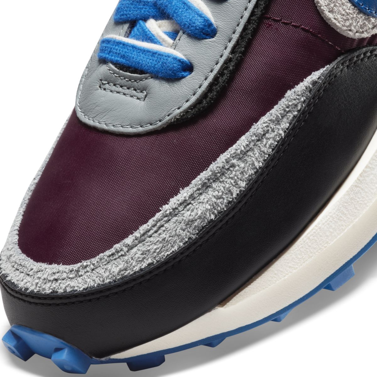 UNDERCOVER x sacai x Nike LDWaffle Night Maroon Team Royal DJ4877-600 8
