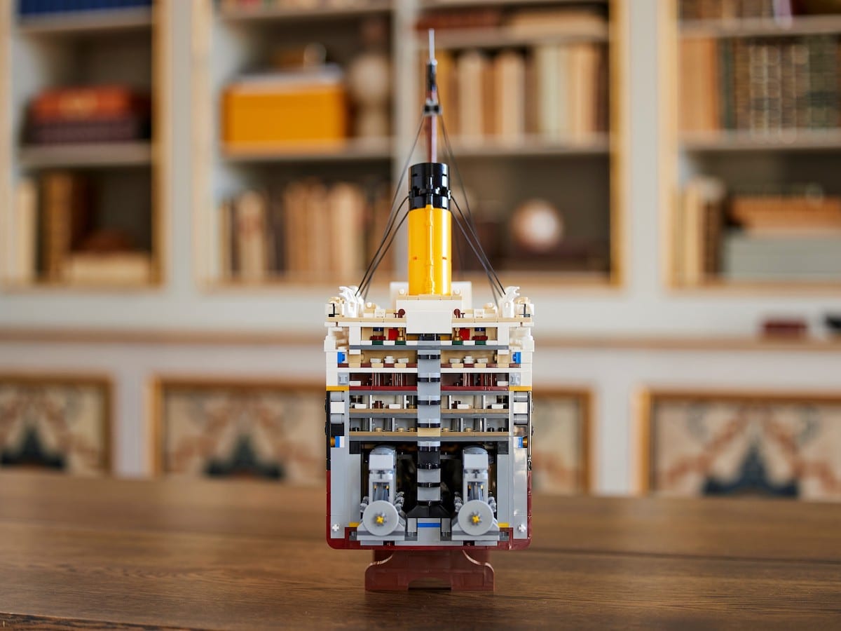 lego titanic 3