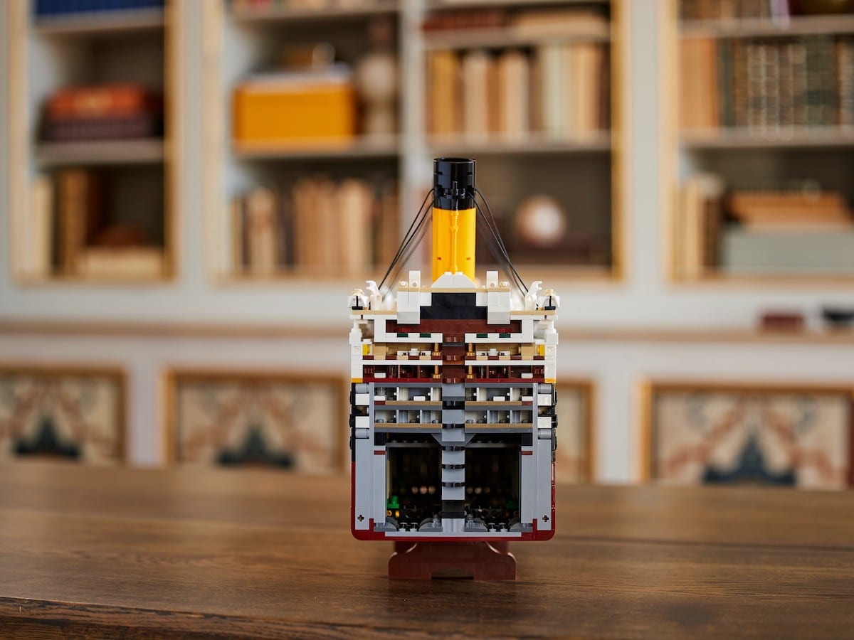 lego titanic 4
