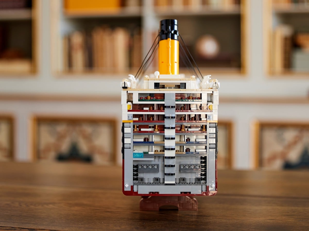 lego titanic 5