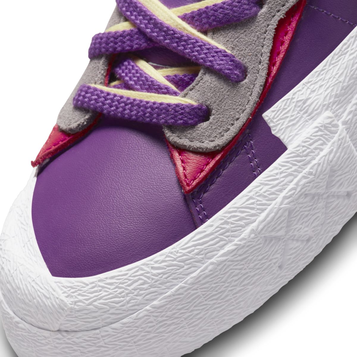 KAWS X Sacai X Nike Blazer Low Purple DM7901-500 7
